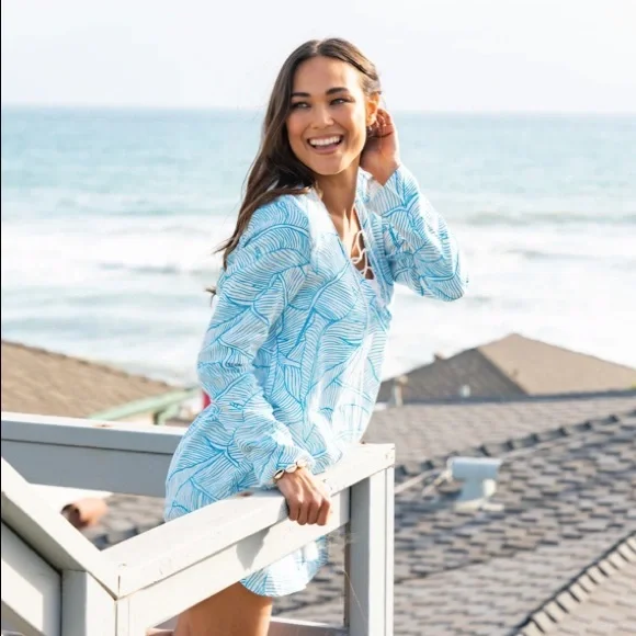 CHARLIE HOLIDAY -THE COCO COVER UP✨ - Picture 4 of 6